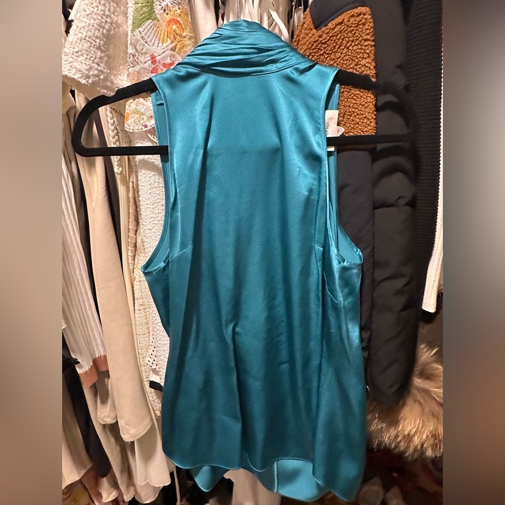 Cinq à Sept Turquoise Satin Garment